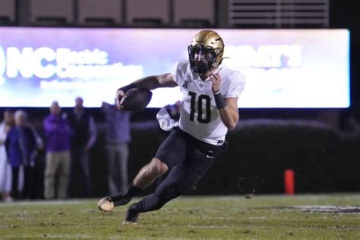 College Football DFS Picks: Thursday, Week 1: Joseph Fagnano, Bryson Barnes Stand Out as Names to Know