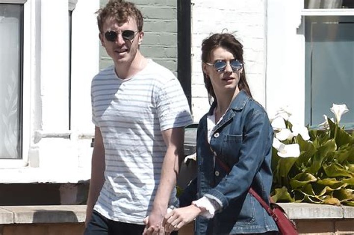 Daisy Edgar-Jones Prioritized Career over Dating Boyfriend Tom Varey