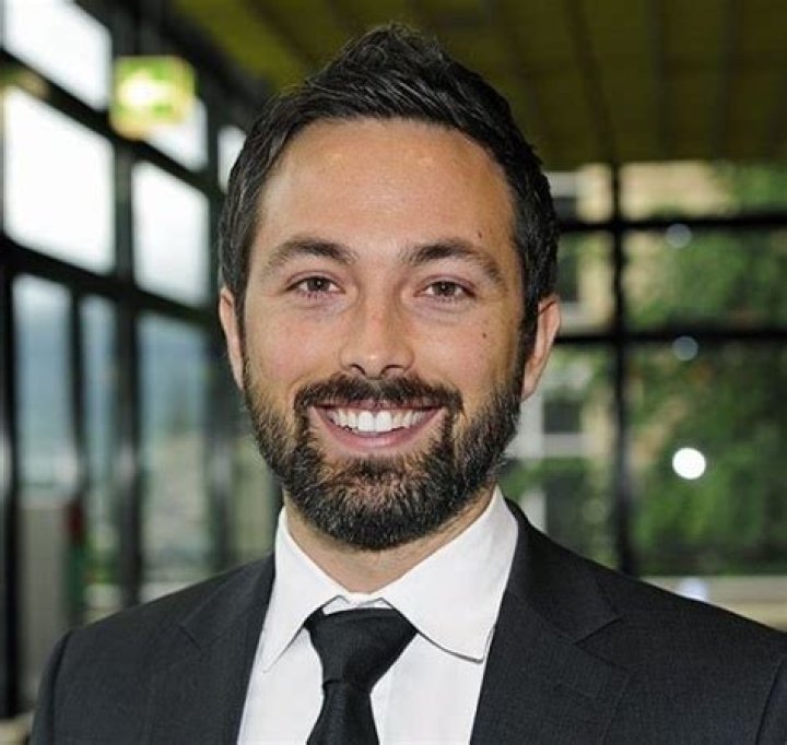 Derek Muller Height