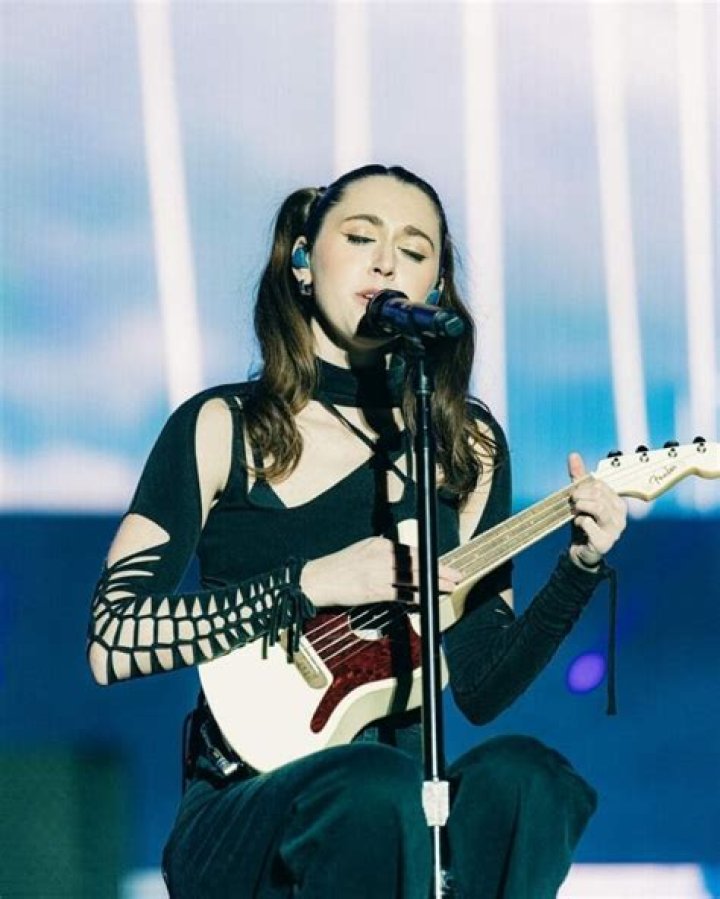 Em Beihold Bio, Age, Height, Family, Career, Net Worth, Boyfriend