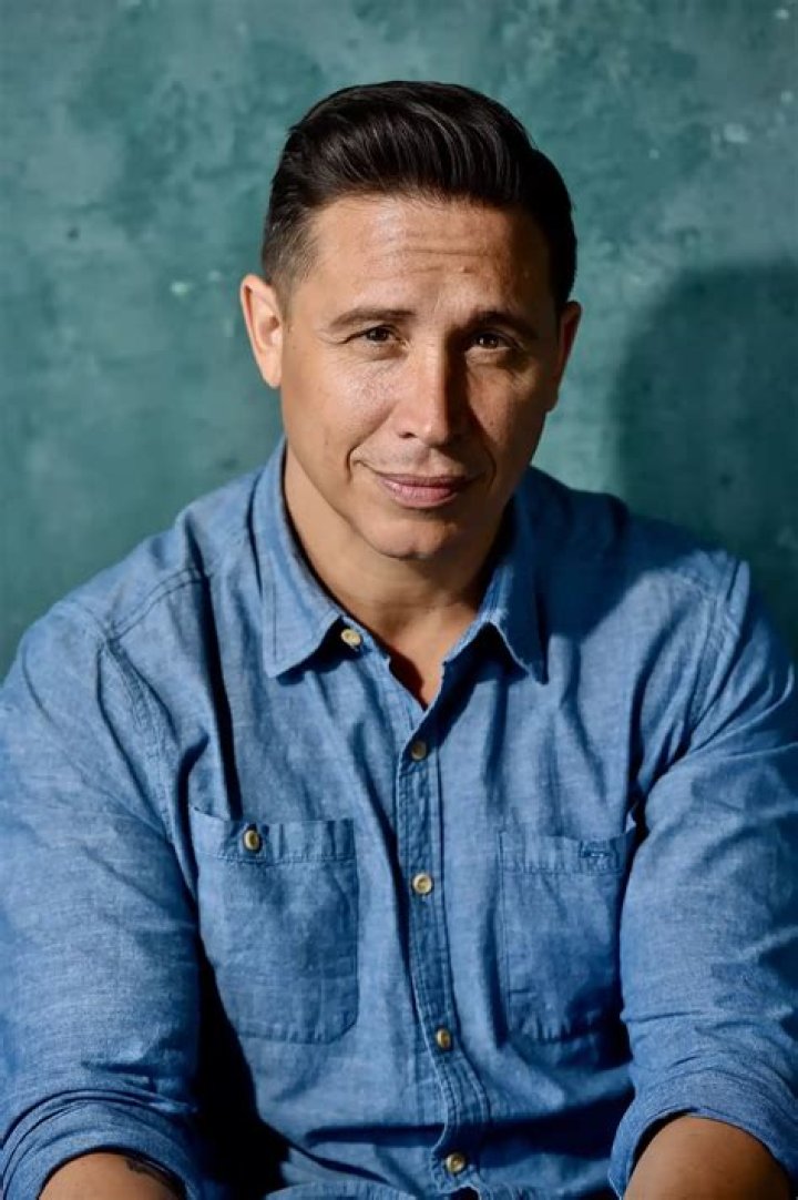 Erik Palladino Height