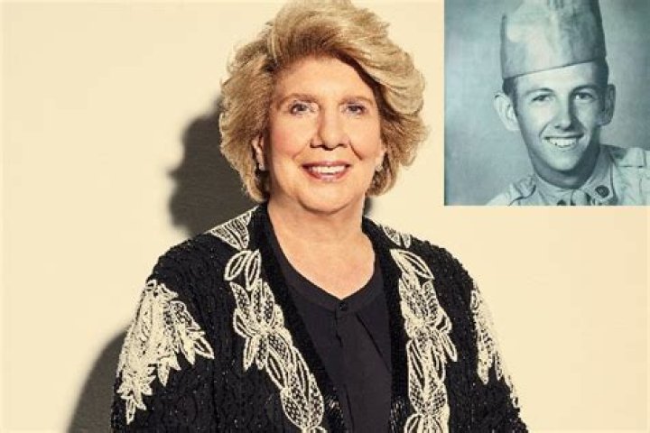 Faye Chrisley wiki, bio, net worth, cancer, death rumors, husband, children.