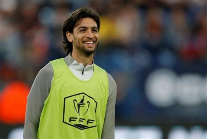 Javier Pastore – Biography, Facts & Life Story