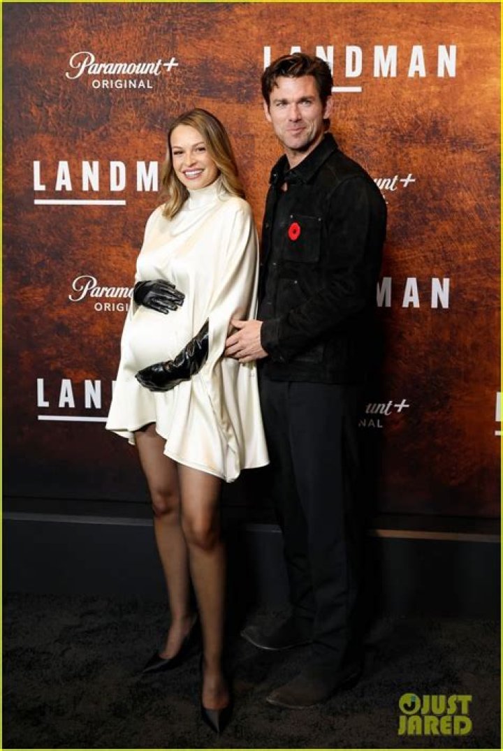 Jonna Mannion Pregnant 2023: Baby Bump And Husband Kevin