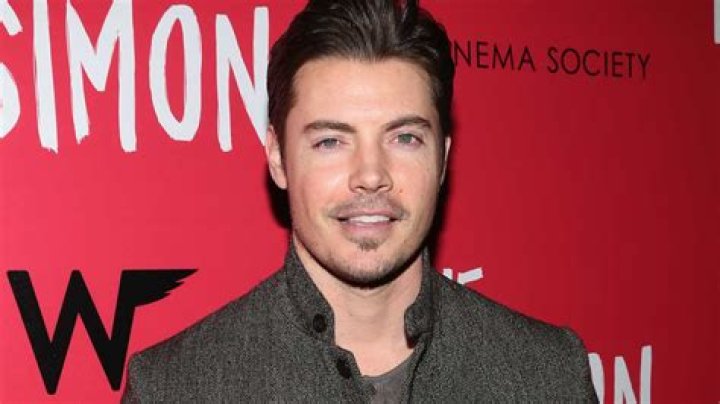 Josh Henderson Dating Status Revealed! Rumored Gay Reveals Girlfriend Qualities