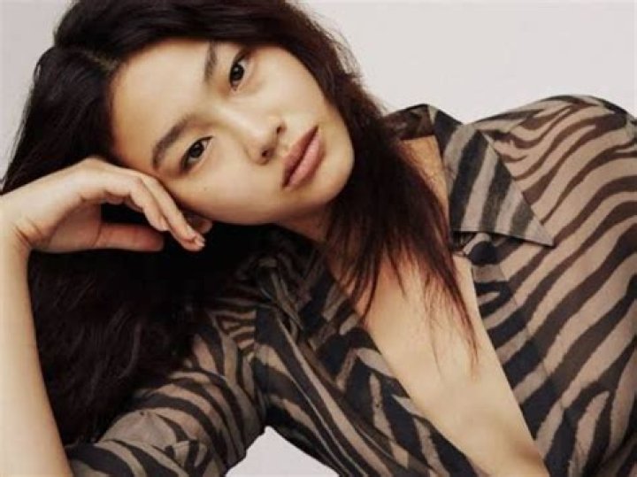 Jung Hoyeon – Biography, Facts & Life Story