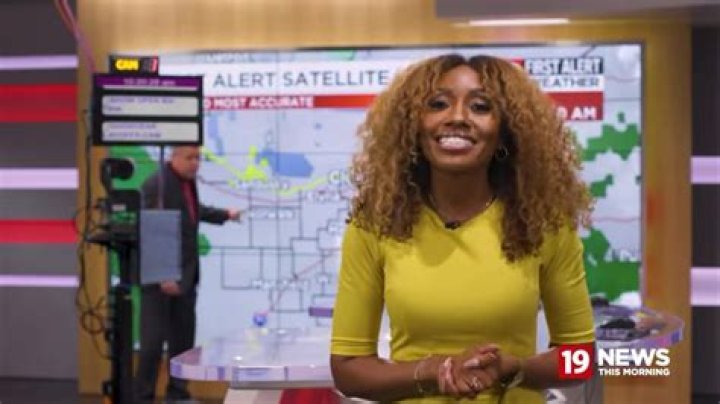 Kelly Dobeck Meteorologist, Bio, Wiki, Age, Father, Cleveland 19k , Salary, and Net Worth