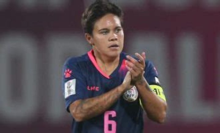 Meet Tahnai Annis Girlfriend Lauren Taft, Relationship Timeline