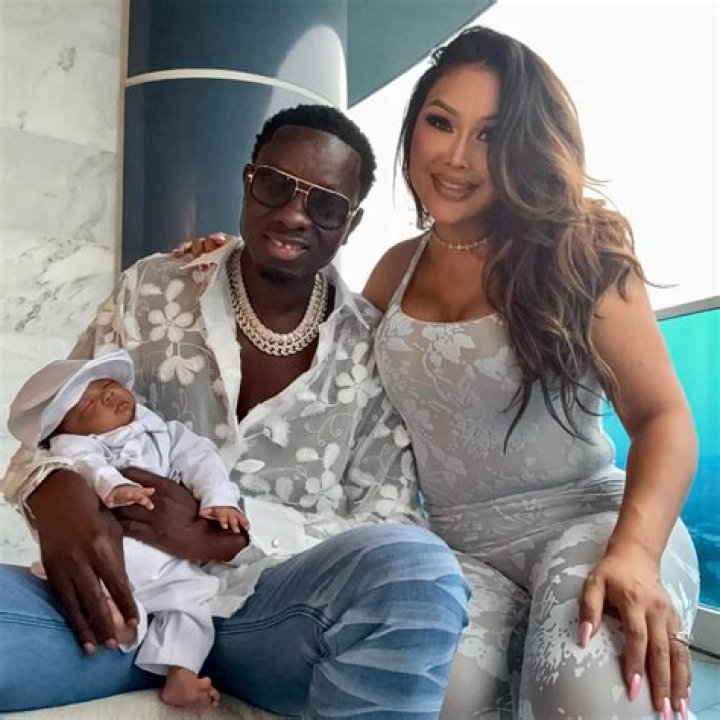 Michael Blackson Height, Weight, Age, Wife, Biography, Family & More