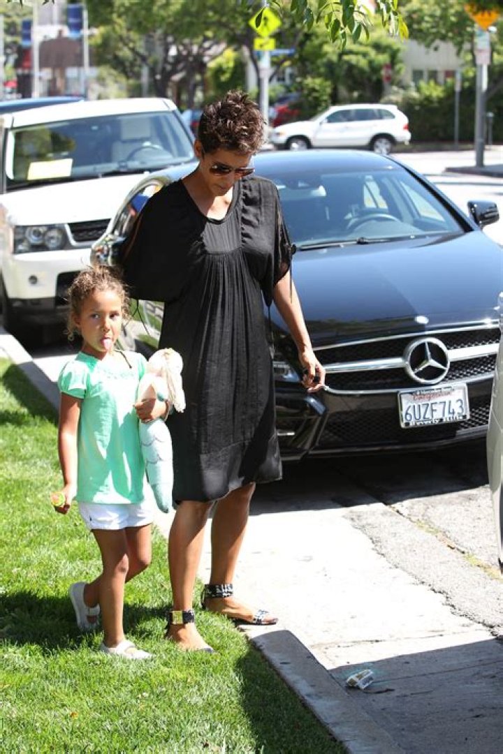Nahla Ariela Aubry – Halle Berry’s Daughter Shares A Loving Bond With Her