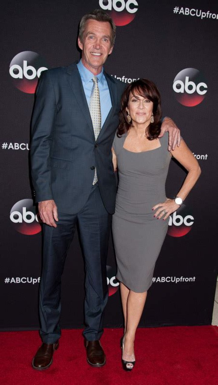 Neil Flynn Height
