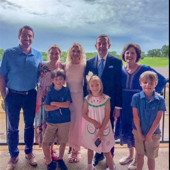 Robert Jeffress Converted Wife Amy Lyon Renard To Christianity