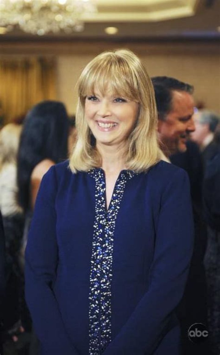 Shelley Long Height
