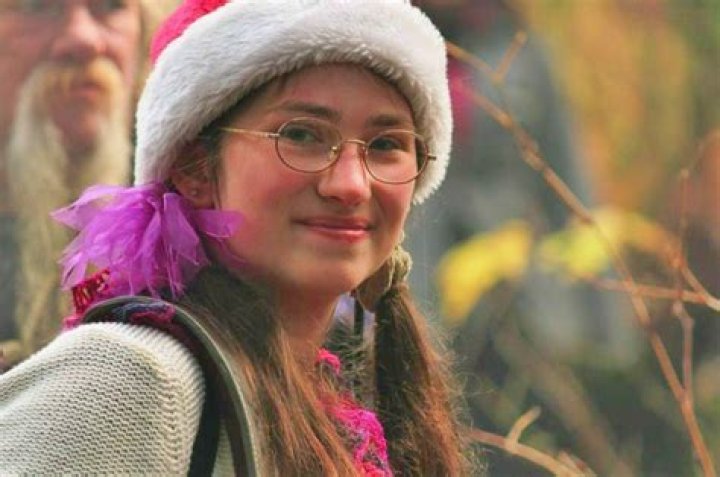 Snowbird Brown wiki-bio, age , net worth, family, sibling, facts.